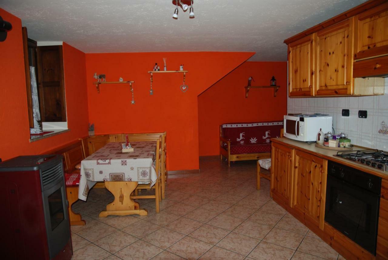 Casa Vacanza In Centro A لا سالّي المظهر الخارجي الصورة